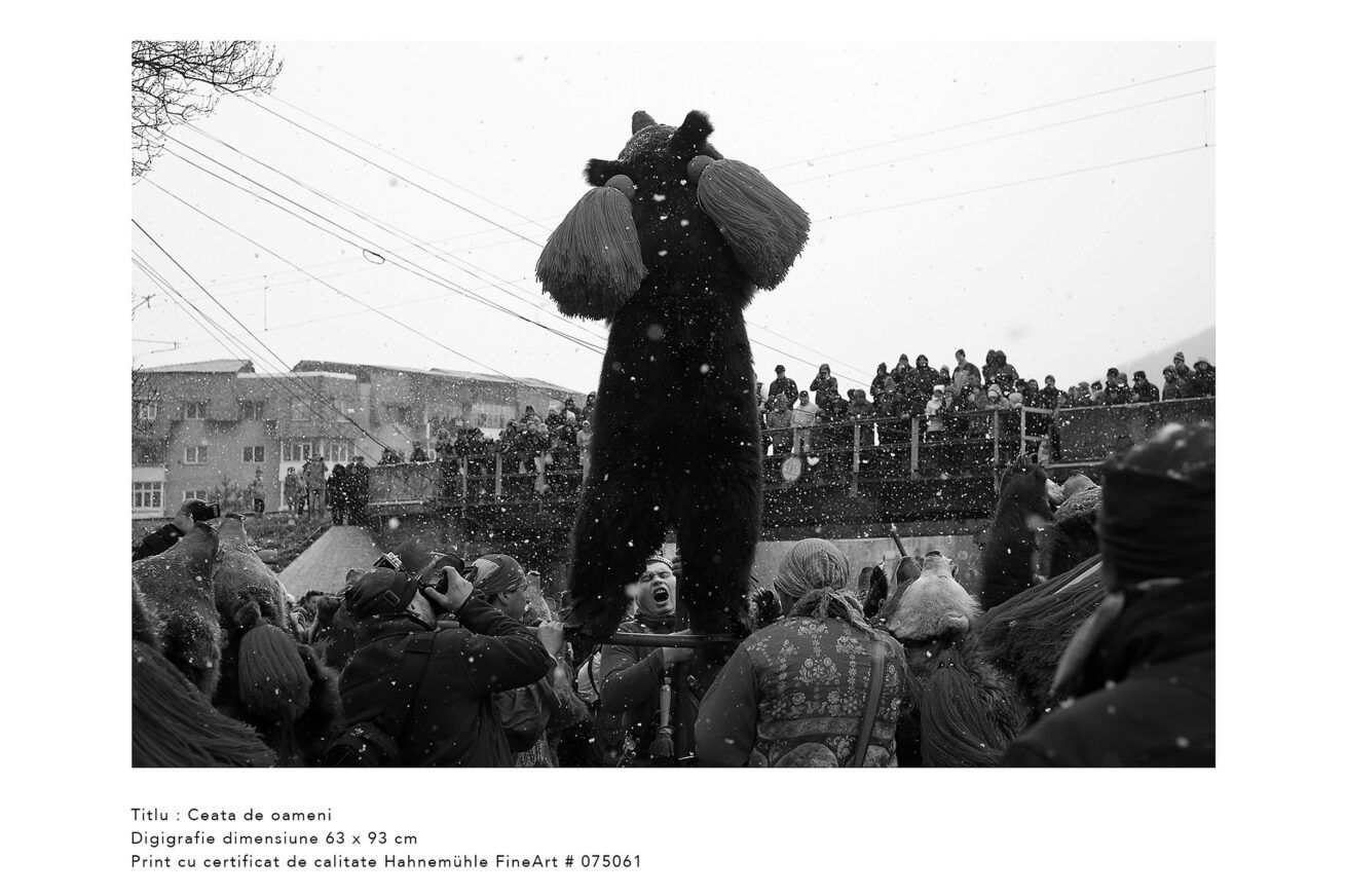 ceata-de-oameni-jocul-ursilor-foto-dan-malureanu-06