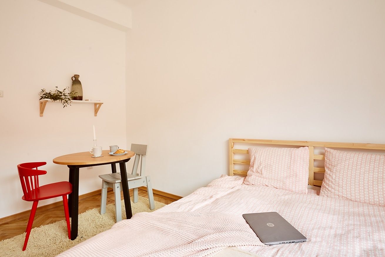 fotografii-apartamente-airbnb-regim-hotelier-Apollonia Hirscher-Brasov-00